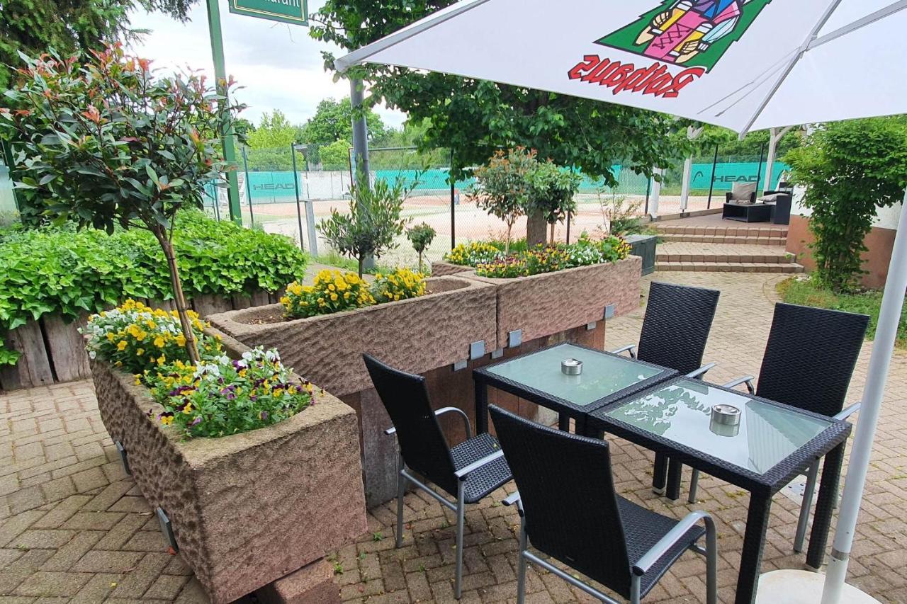 Sport Hotel Kenzingen Exterior photo